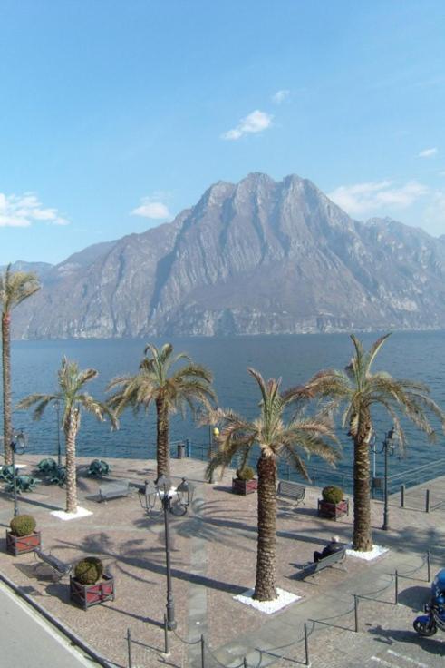Al Porto Casa Vacanze Riva di Solto Camera foto
